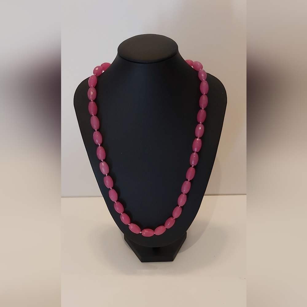 18" Faceted Natural Pink Jade Necklace